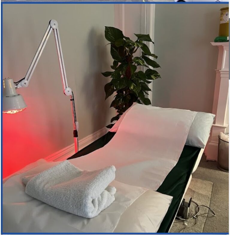 Treatment couch 768x785